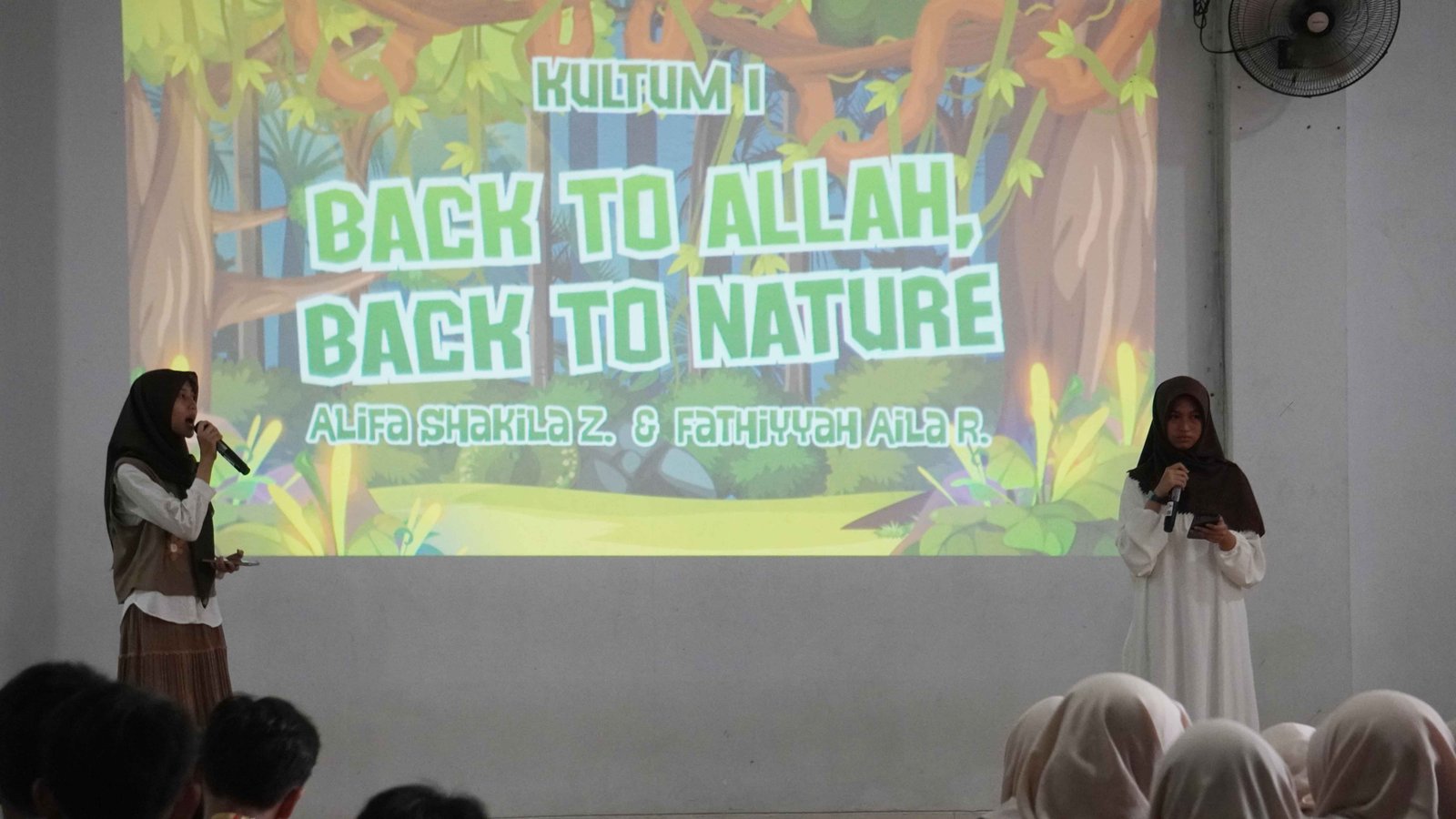 Muhadhoroh Akbar Kelas 8A Progresif: Menjaga Bumi, Menjaga Amanah Sang Pencipta