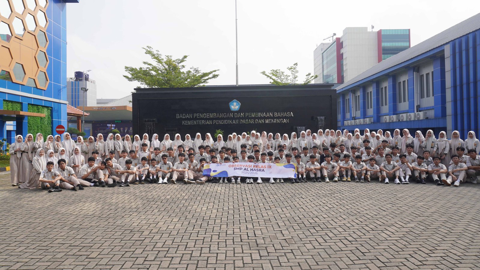 Observasi Edukatif Kelas IX SMP Al Hasra ke Badan Bahasa Kemendikbud dan Museum Nasional Jakarta