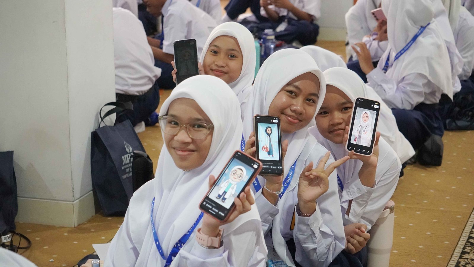 Workshop Artificial Intelligence di SMP Al Hasra Bekali Peserta Didik Baru Hadapi Tantangan Era Digital